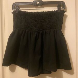 Boutique (South) Wide Elastic Waist Pleated Shorts
